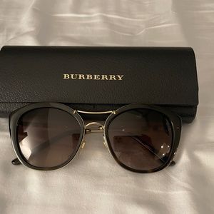Burberry sunglasses for Women